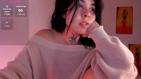 Stefany online show from 10/15/25, 12:05