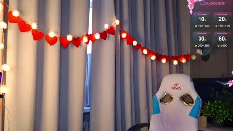 Snapshot of _ramona__ chatting on 02/05/25, 09:36 im Amy online show from 02/05/25, 09:36