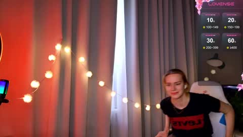 Snapshot of _ramona__ chatting on 02/13/25, 09:41 im Amy online show from 02/13/25, 09:41