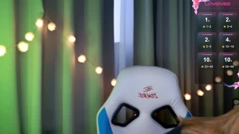 Snapshot of _ramona__ chatting on 02/21/25, 06:07 im Amy online show from 02/21/25, 06:07