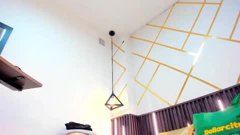 rebecca online show from 10/21/25, 04:19