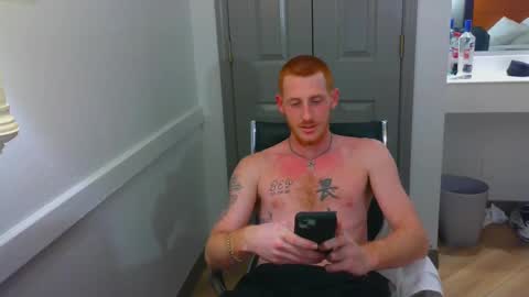 Snapshot of _redxxx chatting on 12/11/24, 10:16 REDxxx online show from 12/11/24, 10:16