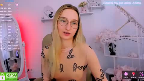 I am Rina online show from 03/05/25, 10:55