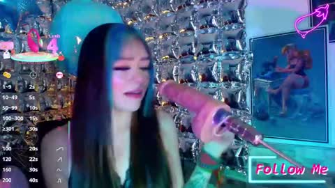 Snapshot of _sakura_sweet chatting on 11/26/25, 01:17 Zacura online show from 11/26/25, 01:17