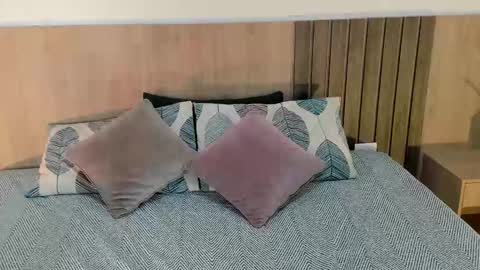 _samantagomez online show from 11/23/25, 07:46