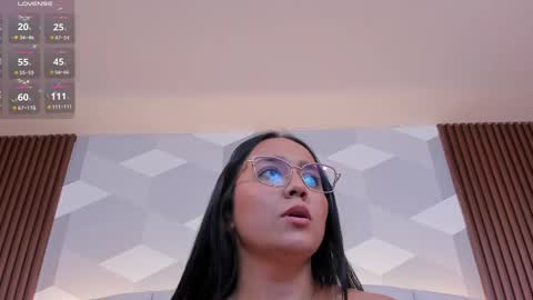Snapshot of _sammy_fit chatting on 02/17/25, 03:53 Antonella online show from 02/17/25, 03:53
