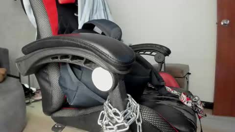 Selene online show from 10/19/25, 04:40