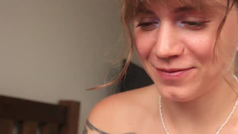 Snapshot of _sensualia_ chatting on 01/16/25, 02:09 Lia online show from 01/16/25, 02:09