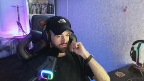 Ask me online show from 09/08/25, 04:50