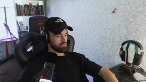 Ask me online show from 09/11/25, 11:32