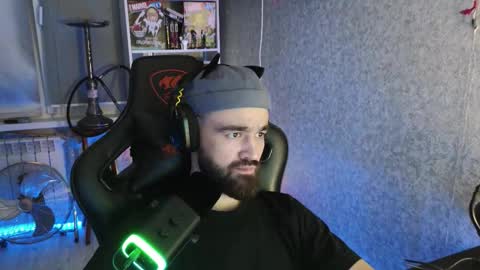 Ask me online show from 10/12/25, 05:45