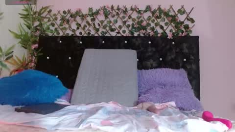 Cloe online show from 11/12/25, 12:11