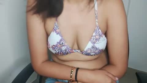 _shalini_0 online show from 10/14/25, 02:29