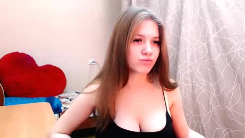 Mari online show from 02/11/25, 11:10