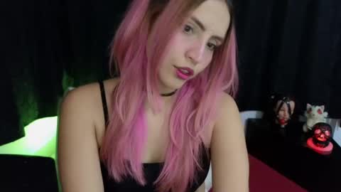 Snapshot of _sofiapink chatting on 02/10/25, 10:40 Sofia online show from 02/10/25, 10:40