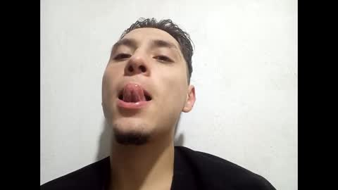 Snapshot of _spider_dick_ chatting on 02/03/25, 03:42 Alejandro Pinzon online show from 02/03/25, 03:42