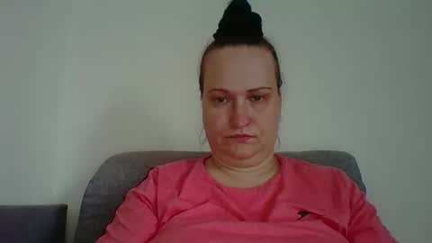 Melisa online show from 10/10/25, 07:18