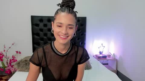 Snapshot of _sussi_ chatting on 01/16/25, 01:25 Sussi online show from 01/16/25, 01:25