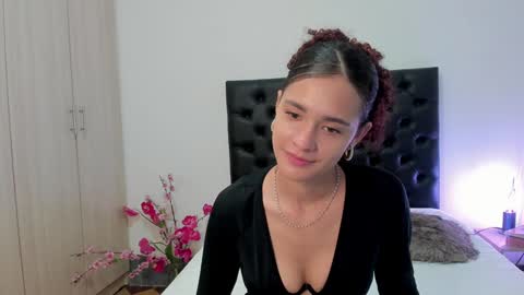 Snapshot of _sussi_ chatting on 01/28/25, 01:49 Sussi online show from 01/28/25, 01:49