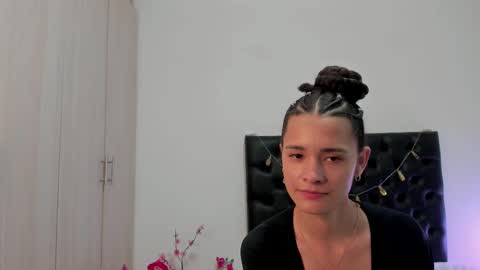 Snapshot of _sussi_ chatting on 03/04/25, 07:11 Sussi online show from 03/04/25, 07:11