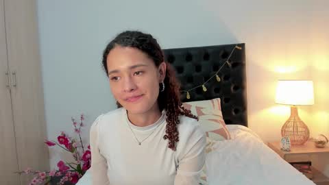Snapshot of _sussi_ chatting on 03/12/25, 07:28 Sussi online show from 03/12/25, 07:28
