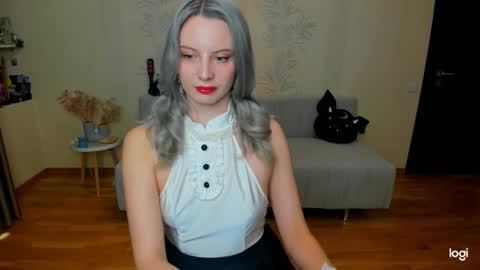 Snapshot of _sweet_addiction_ chatting on 10/03/25, 12:02 Marie online show from 10/03/25, 12:02