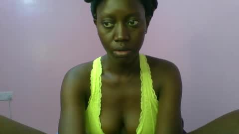 Snapshot of _sweet_gabriella chatting on 12/10/24, 11:43 Gabriella online show from 12/10/24, 11:43