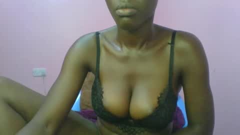 Snapshot of _sweet_gabriella chatting on 12/20/24, 12:49 Gabriella online show from 12/20/24, 12:49