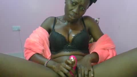 Snapshot of _sweet_gabriella chatting on 12/21/24, 03:36 Gabriella online show from 12/21/24, 03:36