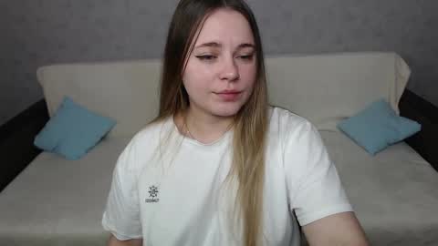 Snapshot of _sweet_lana_ chatting on 01/21/25, 12:18 Lana online show from 01/21/25, 12:18