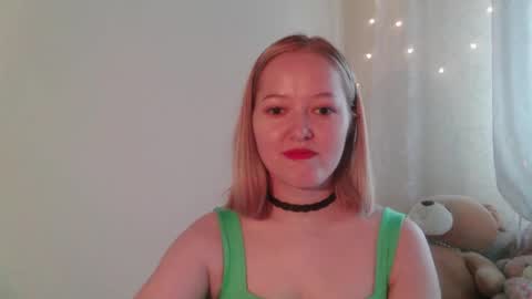 _sweet_smile_ online show from 10/16/25, 10:05