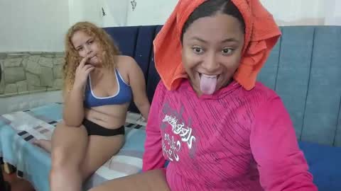 Snapshot of _sweettcandy_ chatting on 10/07/25, 04:48 _sweettcandy_ online show from 10/07/25, 04:48