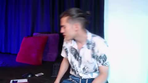    online show from 01/18/25, 09:24