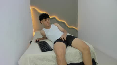 Theoo online show from 11/04/25, 08:19