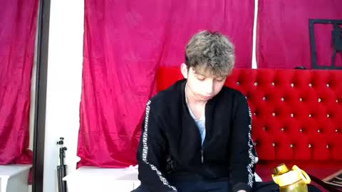 Snapshot of _thomas_hot_ chatting on 03/04/25, 07:08 Thomas online show from 03/04/25, 07:08