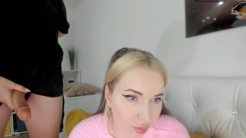 LilyOpen Pvt online show from 10/22/25, 11:10