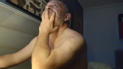    OO               online show from 11/08/25, 06:40