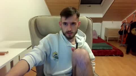 Snapshot of _v_l_a_d_ chatting on 02/04/25, 02:07 Vlad online show from 02/04/25, 02:07