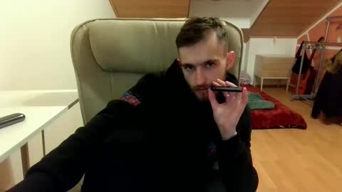 Snapshot of _v_l_a_d_ chatting on 02/07/25, 10:30 Vlad online show from 02/07/25, 10:30