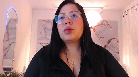 valeria online show from 11/16/25, 02:50