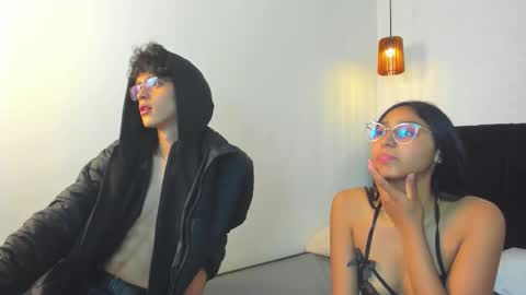 _vanie online show from 10/24/25, 11:23