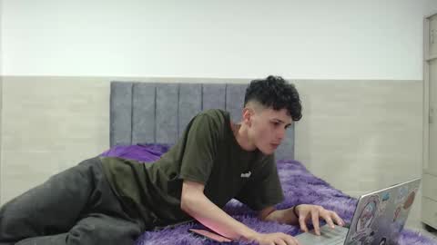 _vanie online show from 11/15/25, 06:00