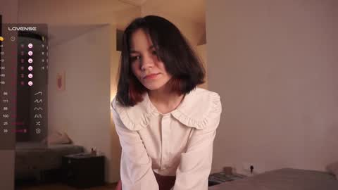 Snapshot of _vi_vi_ chatting on 02/03/25, 07:42 Viola online show from 02/03/25, 07:42