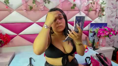 _violeta18_ online show from 11/20/25, 02:56