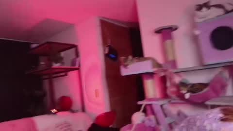 Snapshot of _vix555_ chatting on 02/15/25, 01:21 Vix online show from 02/15/25, 01:21