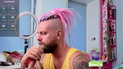 Wayan online show from 12/02/25, 08:08