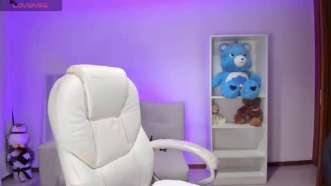 Snapshot of _wdreamgirl chatting on 10/24/25, 06:10 Fernanda online show from 10/24/25, 06:10