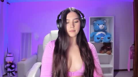 Snapshot of _wdreamgirl chatting on 11/06/25, 07:31 Fernanda online show from 11/06/25, 07:31