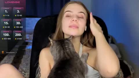 Snapshot of _wednesday_addams_ chatting on 10/14/25, 11:00 Vera online show from 10/14/25, 11:00