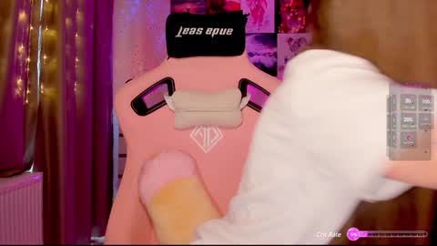 Enni online show from 01/14/25, 08:31